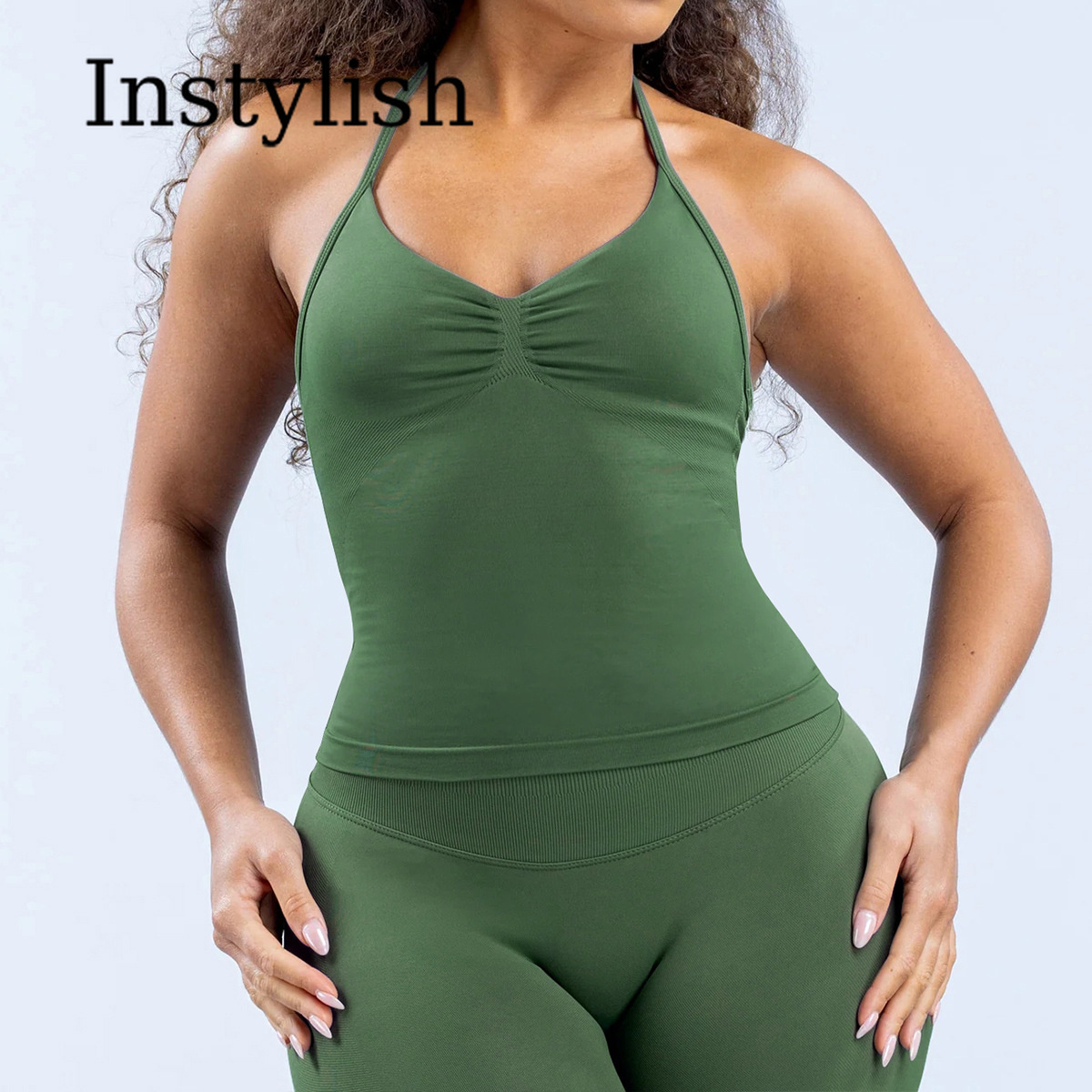 طقم يوجا نسائي من قطعتين بدون  - مراجعة Fitness & Nutrition Lab Zapopan وسعره